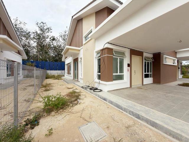 Residential House for sale in Malaka