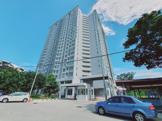 Condominium for sale in Malaka