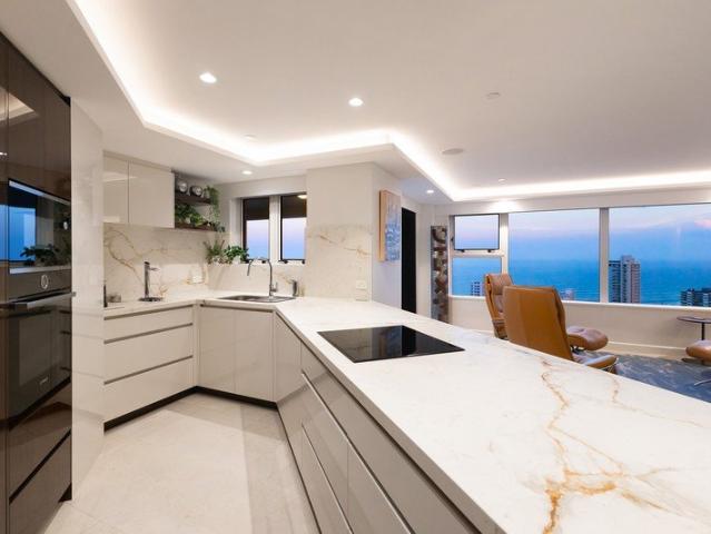Apartment for sale in Surfers Paradise, Gold Coast City