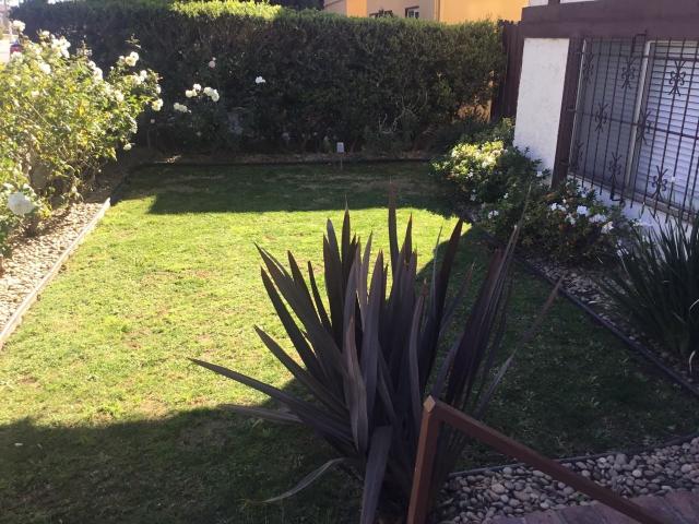 Apartment for rent in Canoga Park, California
