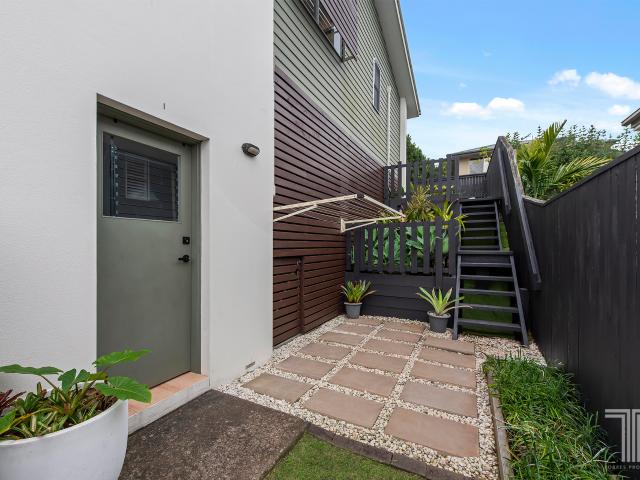 Townhouse for sale in Toombul, Queensland