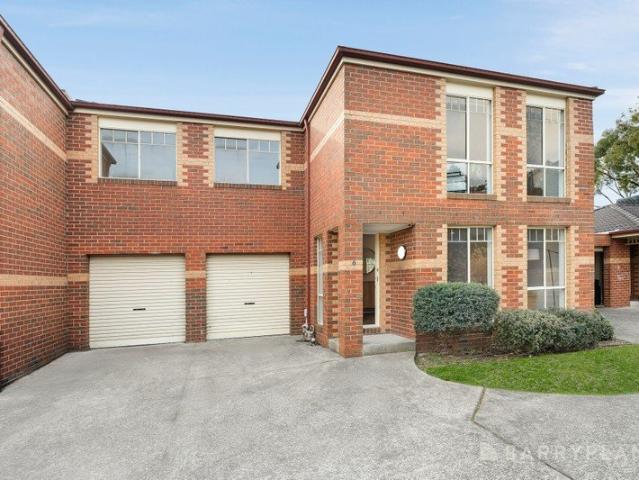 Townhouse for sale in Camerons Creek, Victoria