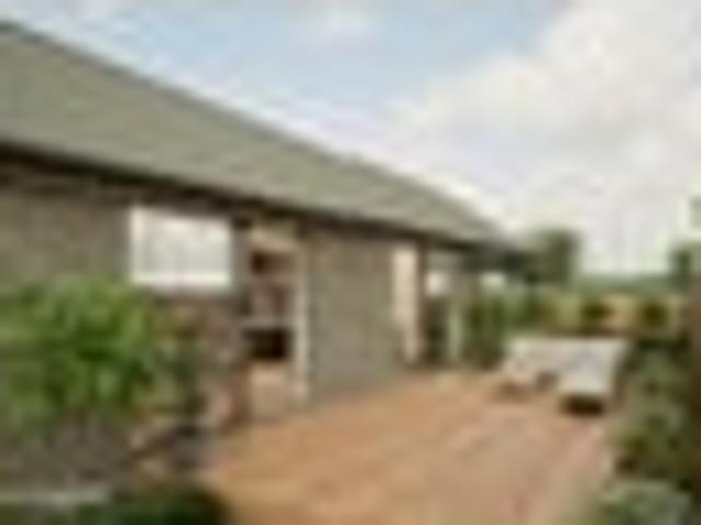 House for sale in Chaslands, Canterbury