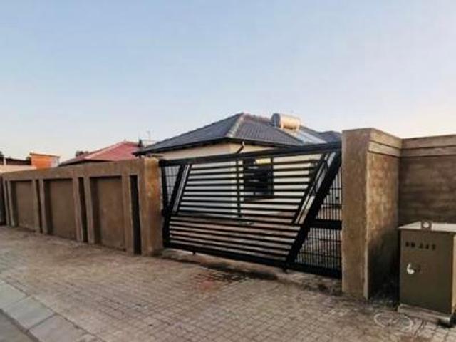House for rent in Randburg, Gauteng