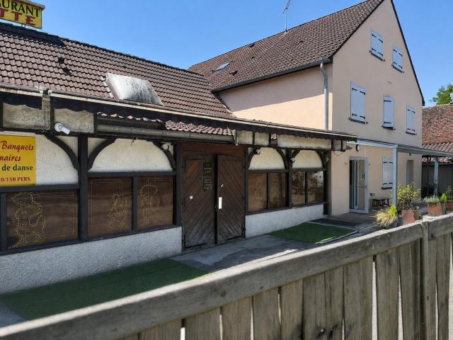 Local Commercial vente à Louhans-Châteaurenaud, Sagy