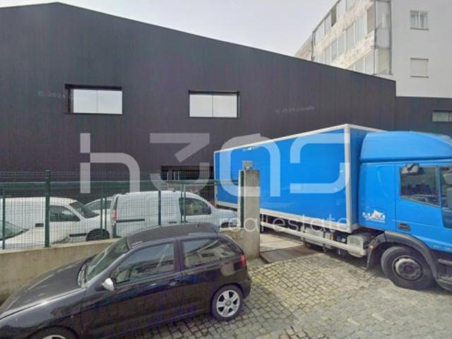 Armazém venda em Braga