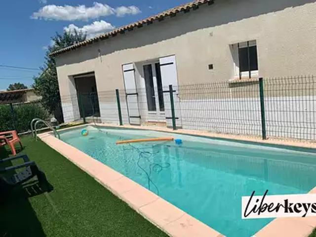Maison vente à Nîmes, Comps