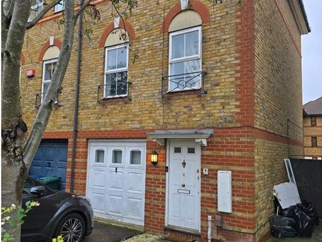 Room for rent in Golders Green, Greater London