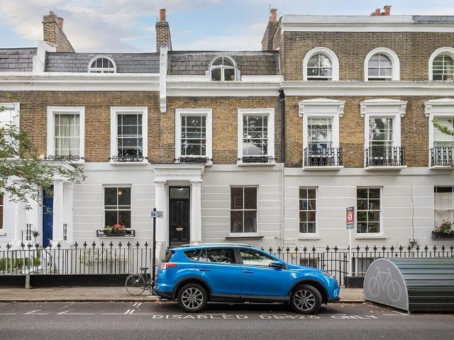 Apartment for rent in Highbury, Greater London
