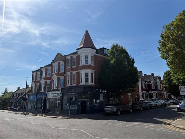 Apartment for rent in Winchmore Hill, Greater London