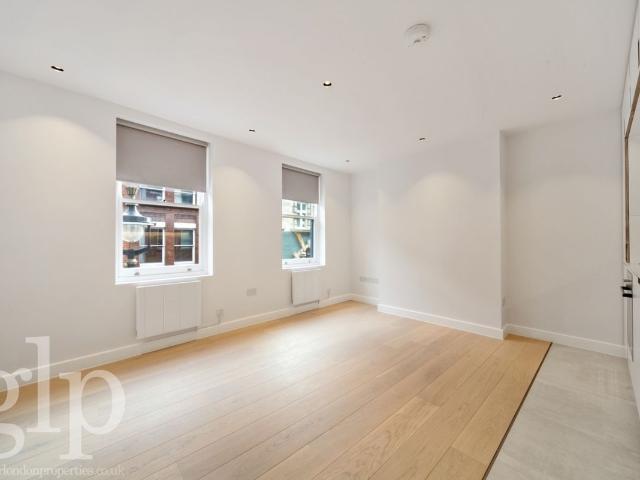 Apartment for rent in Soho, Greater London