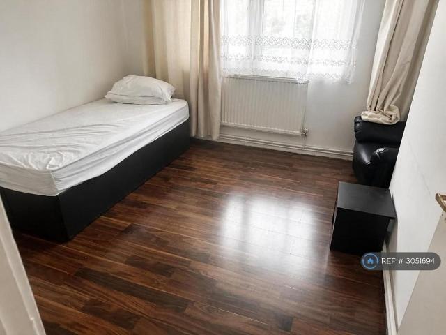 House for rent in London Borough of Southwark, Greater London