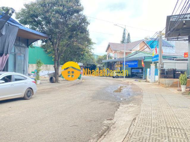 Mặt bằng bán