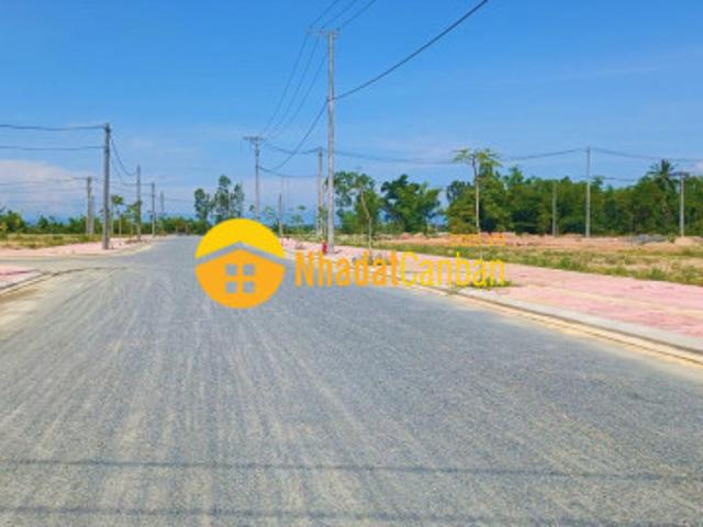 Mặt bằng bán