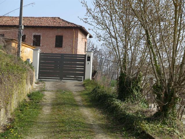 Casa in vendita a Piemonte, Asti