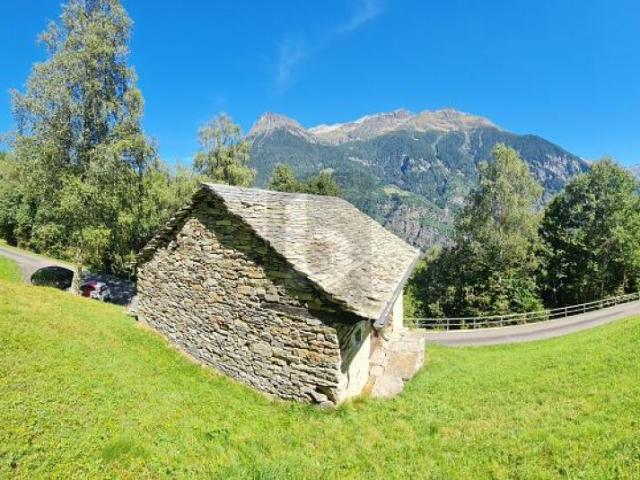 Einfamilienhaus kaufen in Serravalle, Tessin