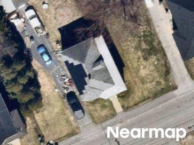 House for sale in Olde English Village, Gardner