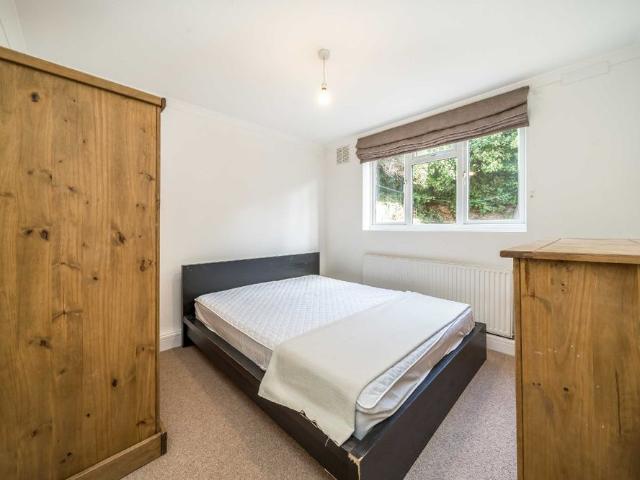 House for rent in Stockwell, Greater London