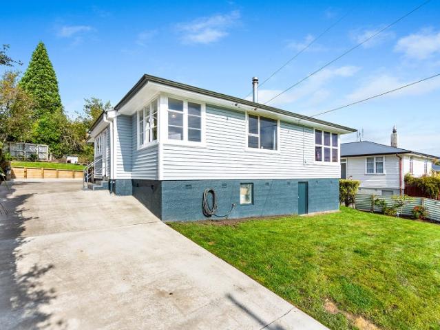 House for rent in Otakou