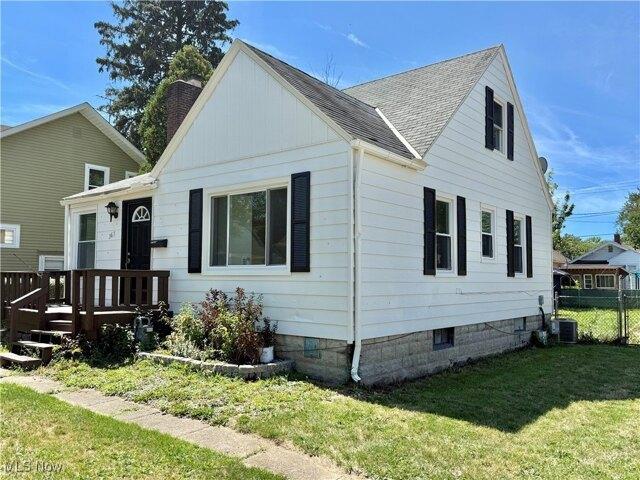 House for sale in Elyria, Ohio