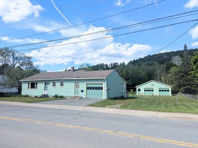 House for sale in Saint Johnsbury, Vermont