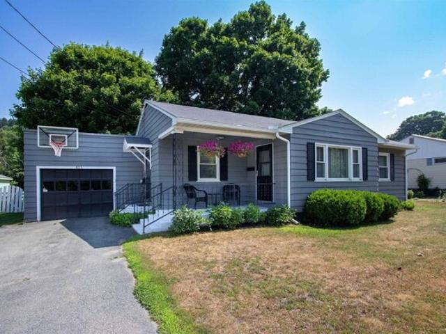 House for sale in Saint Johnsbury, Vermont