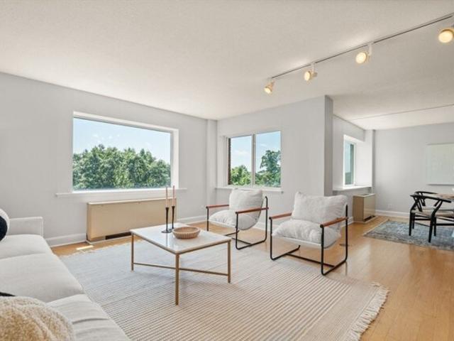 Condo for sale in Cambridge