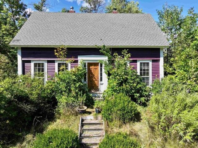 House for sale in North Weare, Weare