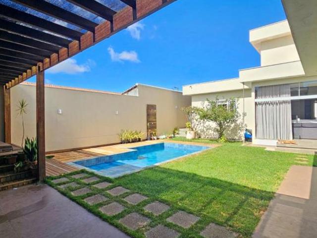 Casa venda em Região Geográfica Imediata do Distrito Federal, Região Integrada de Desenvolvimento do Distrito Federal e Entorno