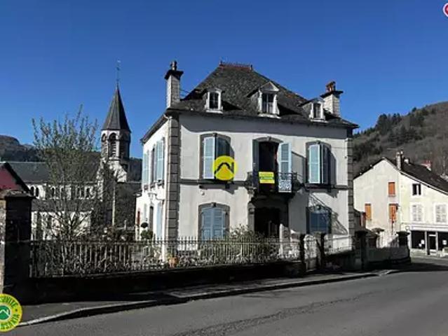 Maison vente à Saint-Flour, Auvergne-Rhône-Alpes