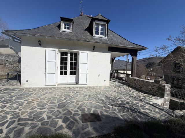 Maison vente à Saint-Flour, Lugarde