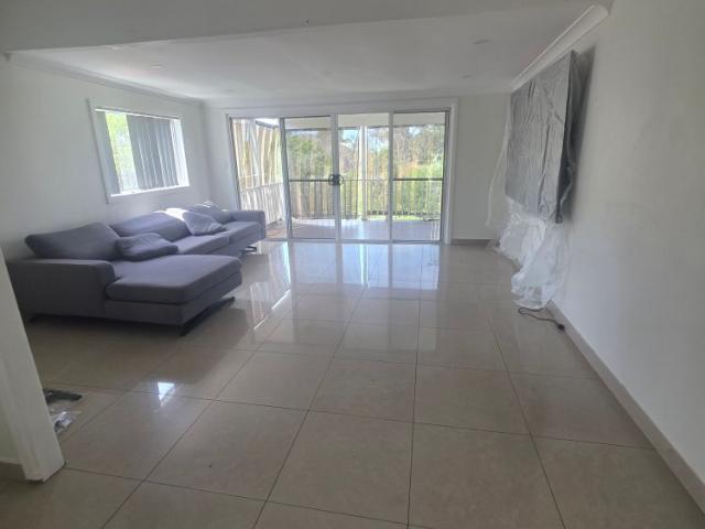 Room for rent in Condell Park, Sydney