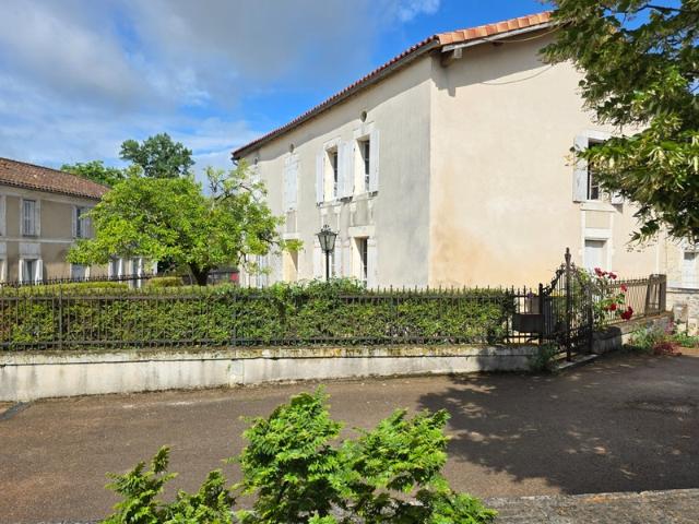 Maison vente à Cognac, Condéon
