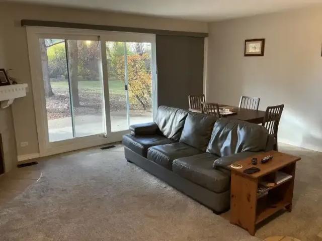 Condo for rent in Palliser, Calgary
