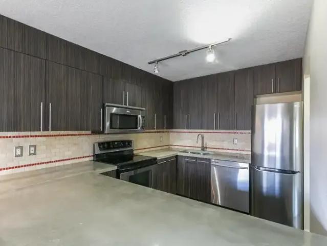Condo for rent in 17th Ave Retail & Entertainment District, Calgary