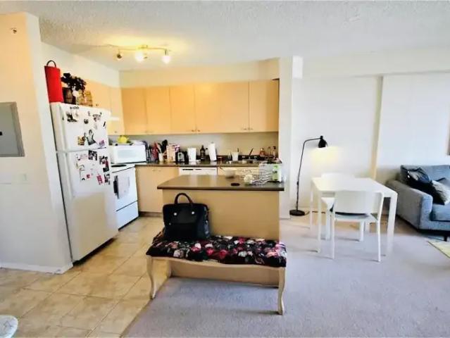 Condo for rent in Downtown West End, Calgary