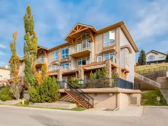 Condo for rent in Northwest, Alberta