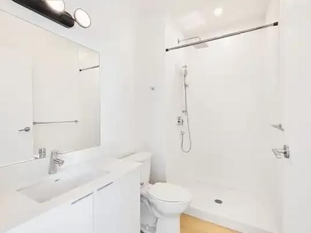 Condo for rent in Downtown Commercial Core, Calgary