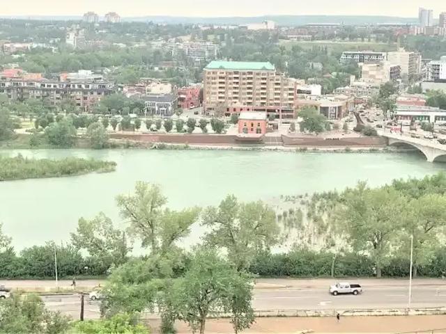 Condo for rent in Downtown West End, Calgary