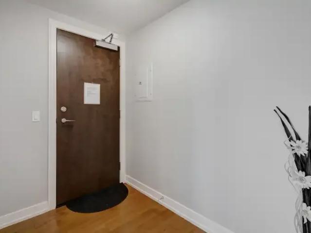 Condo for rent in Chinatown, Calgary