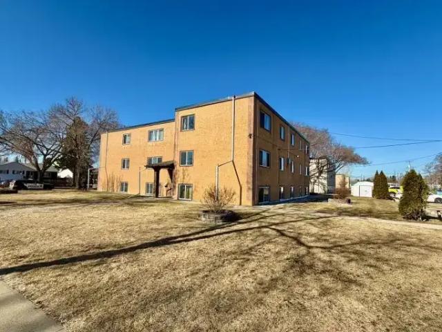 Condo for rent in Wedgewood, Alberta