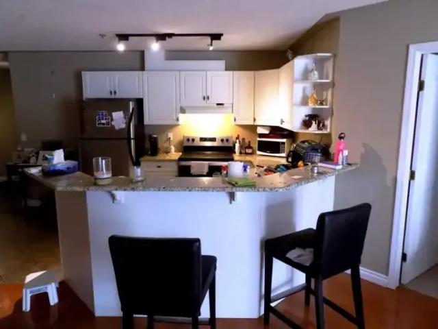 Condo for rent in Wîhkwêntôwin, Edmonton