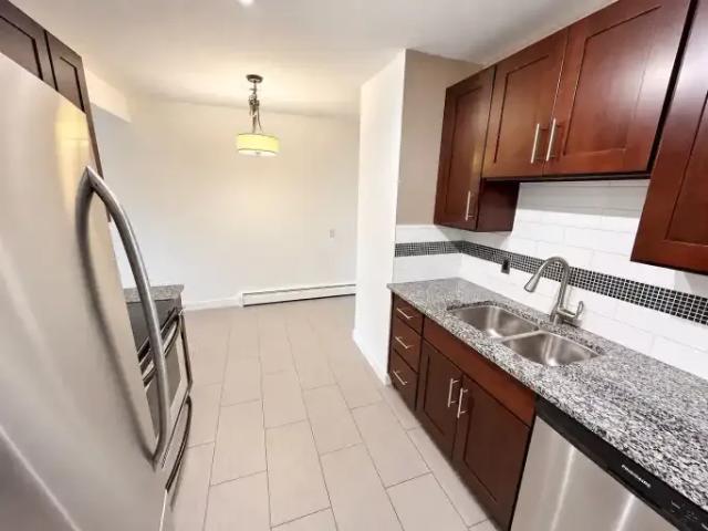 Condo for rent in Wîhkwêntôwin, Edmonton