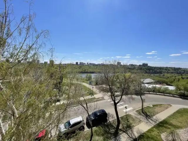 Condo for rent in Wedgewood, Alberta