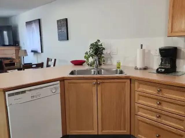 Condo for rent in Devonshire, Alberta