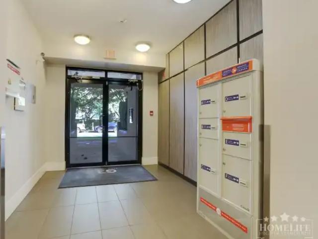 Condo for rent in Surrey, British Columbia