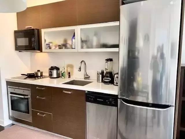 Condo for rent in Surrey, British Columbia
