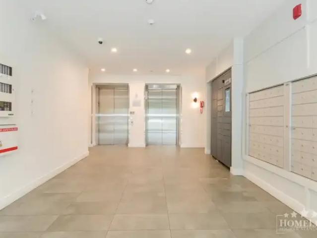 Condo for rent in Surrey, British Columbia