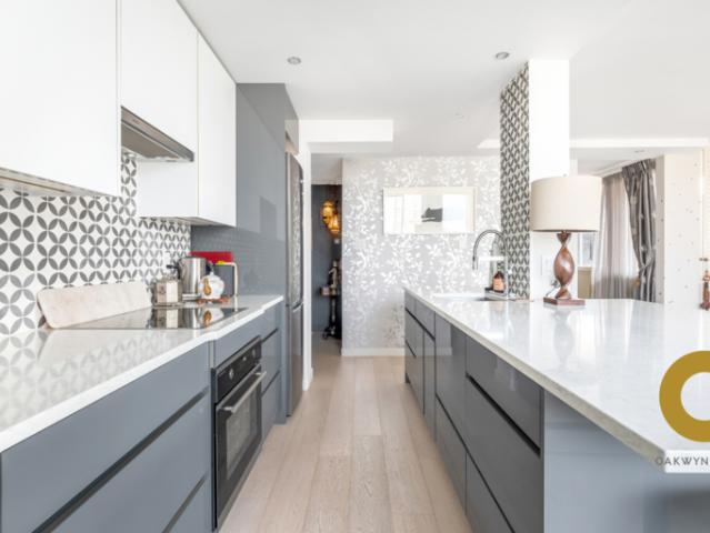 Condo for rent in Denman Village, Vancouver