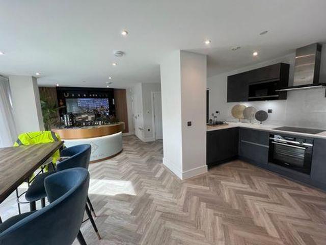 Apartment for sale in Cockfosters, Greater London